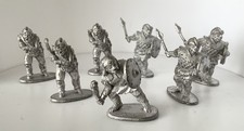 7 x Denizen Miniatures: 1 x