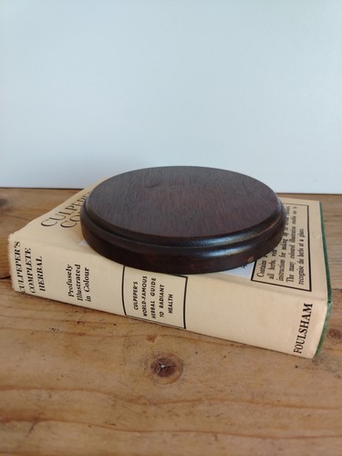 Vintage mahogany round display - round,