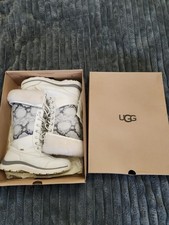 UGG Genuine Women's tall snow