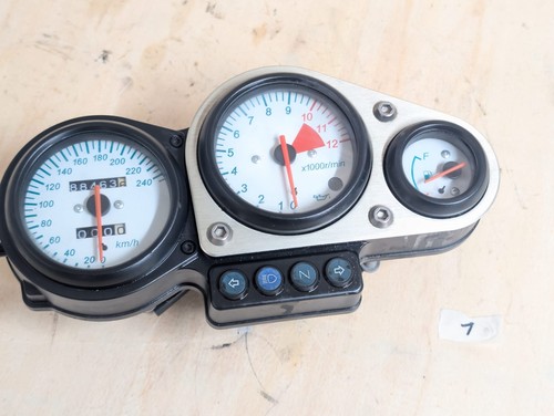 Kawasaki zr7s speedometer - kawasaki,