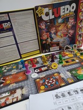 Cluedo Junior - 'The Case of the Missing Cake' Family Board Game
