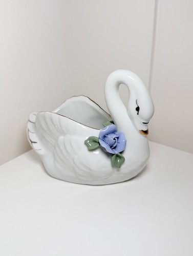 Vintage ceramic swan - vintage,