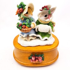Enesco Christmas My Blushing Bunnies Music Box God Rest Ye Merry Gentlemen 1996