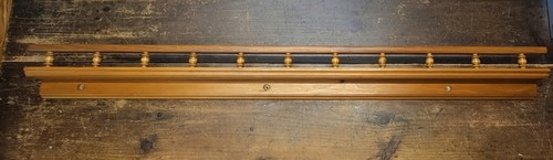 Vtg yield house - pine, plate