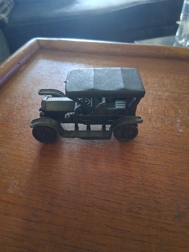 Vintage metal die cast 1905 - metal,