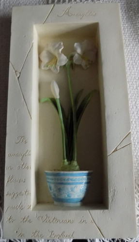 Vintage ceramic wall hanging - wall,