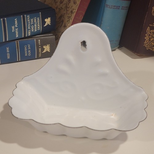 White enamel vtg soap dish - white,