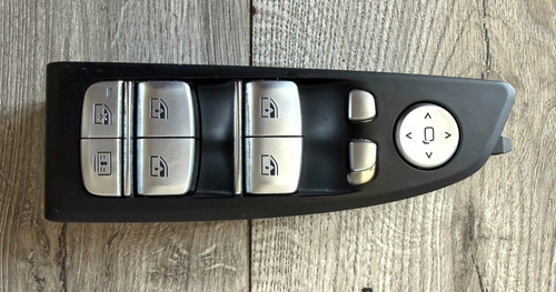 2016 2022 bmw - front, left