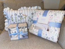 Charming Disney Alice In