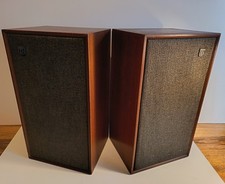 Pair Of Dynatron Radio Ltd