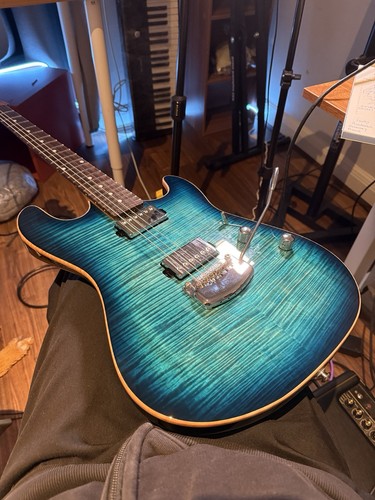 Ernie ball music - music, man