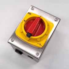 32 Amp 4 Pole Rotary Isolator