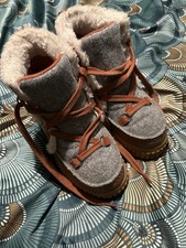 Sorel Boots Fur Lined Size 4