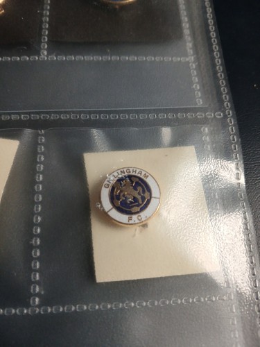Gillingham badge - gillingham, fc