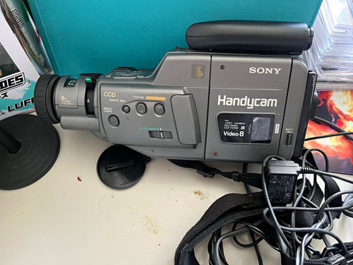 Sony handycam ccd f250e - handycam, video8