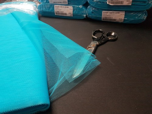 Metres turquoise tulle - 40,
