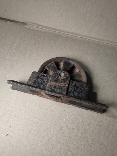 Antique cast iron bottom - iron,