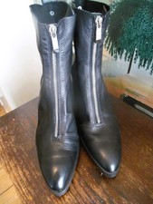 Stylish Women’s Soft Leather