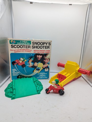 Vintage snoopy scooter - vintage, snoopy's