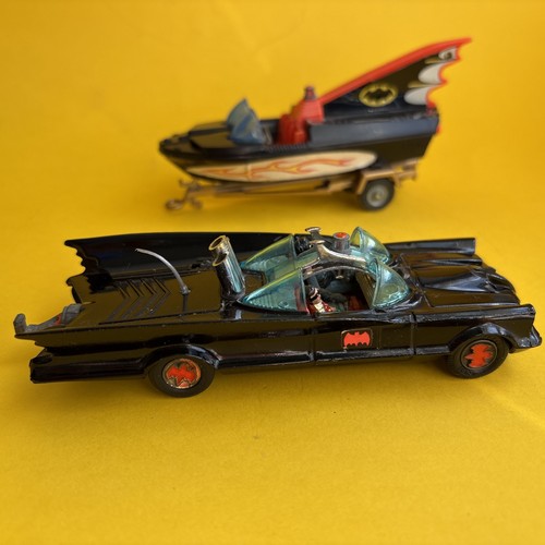 Corgi toys gift set - corgi, batmobile