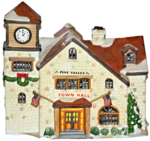 Lemax pine valley town - pine,