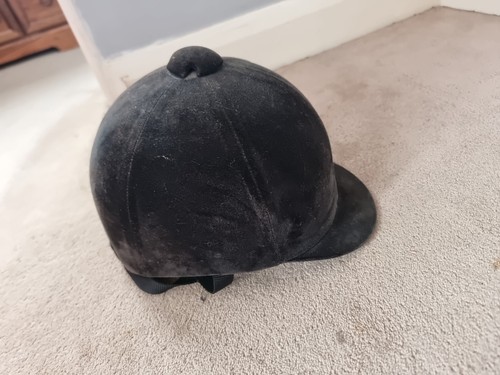 Black traditional riding hat - riding,