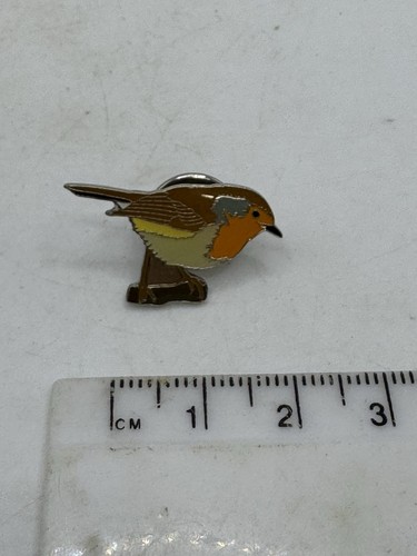 Rspb robin twig enamel pin - twig,