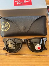 Ray-Ban Wayfarer Sunglasses