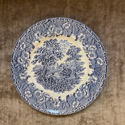 Eit kingswood blue and white - and,