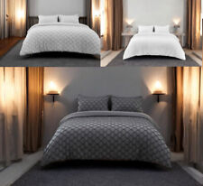 Signature Tufted Duvet Quilt