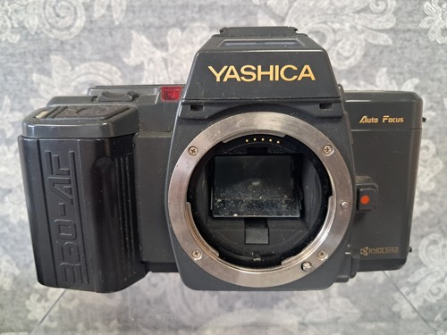 Yashica 230 film camera - 230,