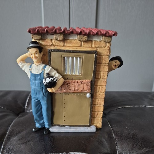 Laurel hardy resin figurine - laurel,