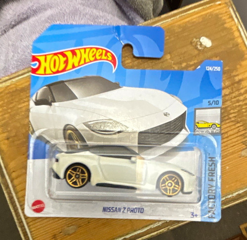 Hot wheels nissan proto - hot, z