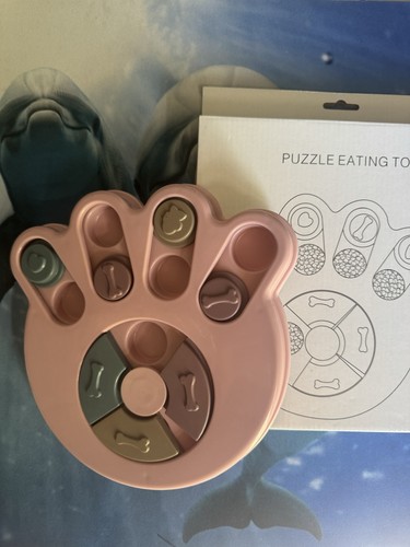 Pet puzzle feeder toy - toy, paw