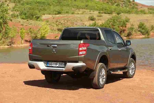 Mitsubishi l200 double cab - mitsubishi,