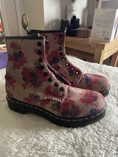 Doc Martens Castel Canvas