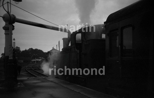 Tiverton 1471 x 9 - 9, cm
