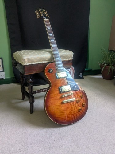 Epiphone les paul - standard,