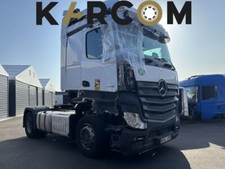BREAKING* MERCEDES  ACTROS EURO 6 PARTS AVALIABLE PRICE IS FOR WHEEL NUT ONLY UK