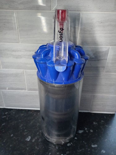 Up22 cyclone bin filter - &,