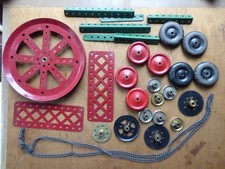 Vintage  Meccano job lot pulleys, wheels, chain etc.