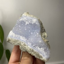 Beautiful 310G Blue Lace Agate
