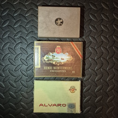 Vintage cigar box collection - box,
