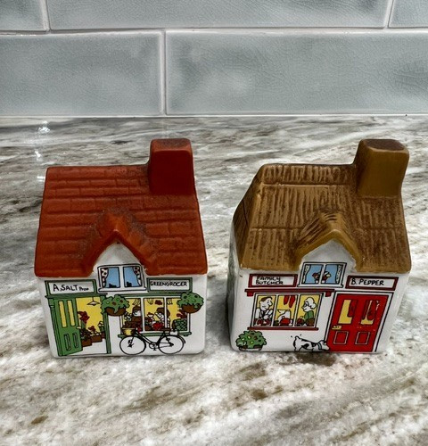 Vintage wade village - vintage,