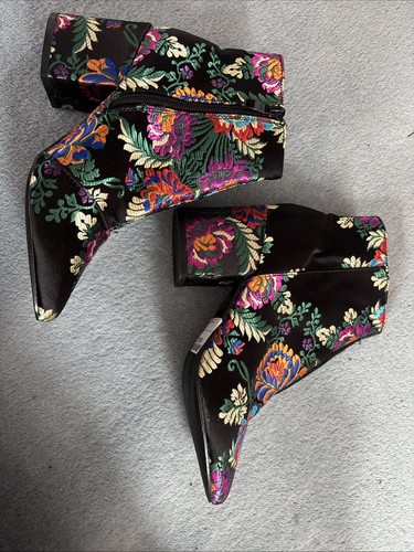 Funky embroidered ankle boots - funky,