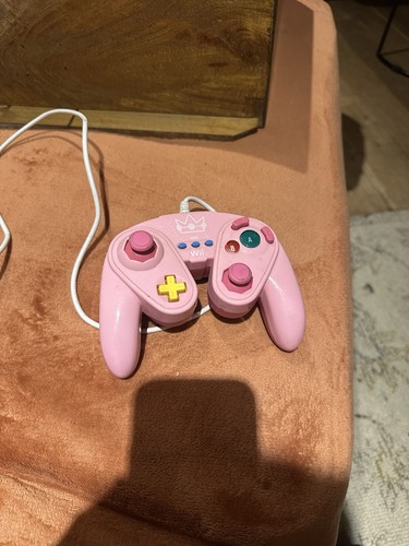 Wii wired fight controller - wii,