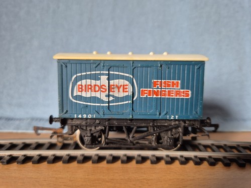 Hornby gauge 105 birds - oo,