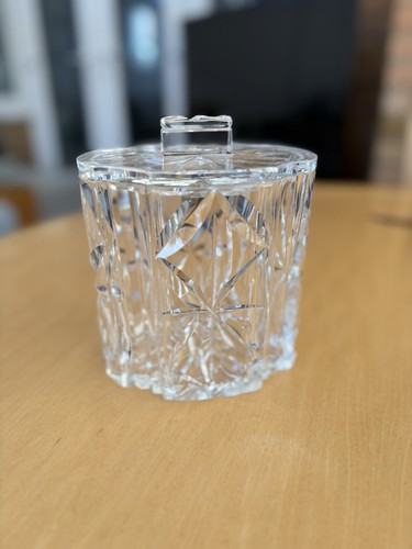 Exquisite cut crystal - 7.5",