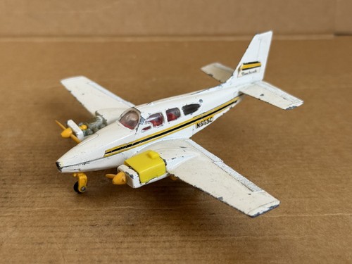 Dinky toys beechcraft s55 - toys,