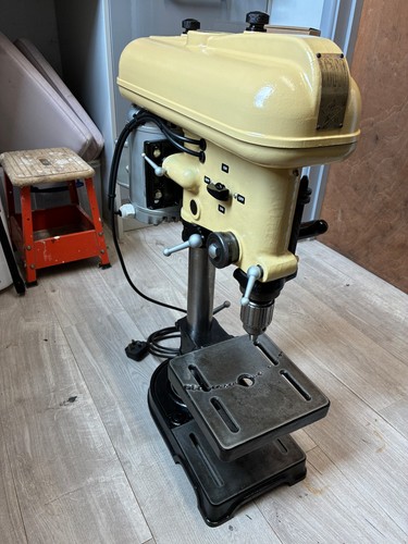 Fobco star bench pillar drill - star,